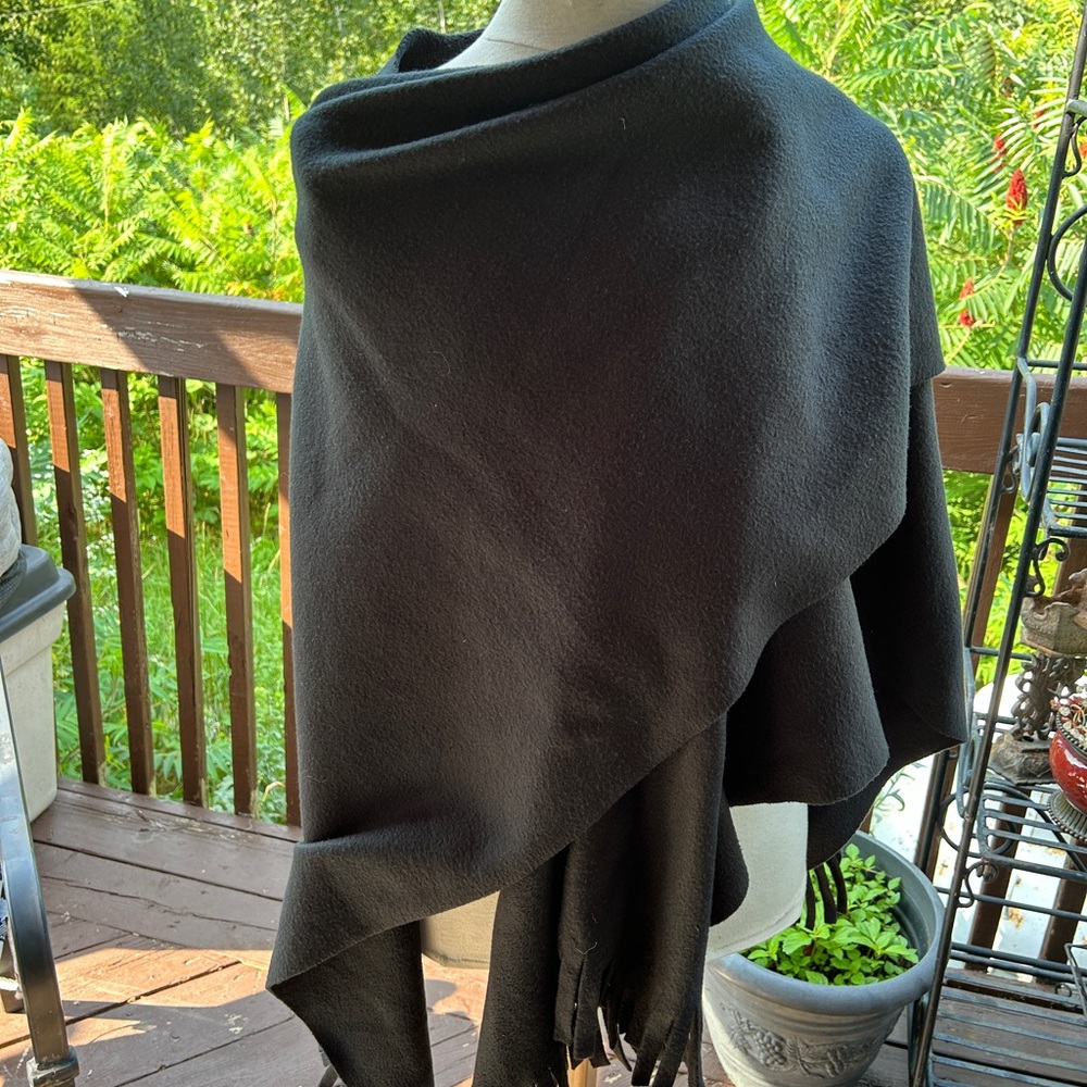 Black polar wrap